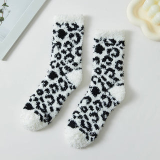 Neutral color Leopard Pattern Fuzzy Winter Socks