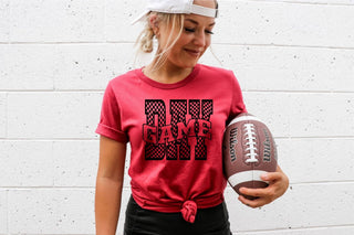 RED GAMEDAY RETRO FOOTBALL SPORTS TEAM SPIRIT GRAPHIC TEE