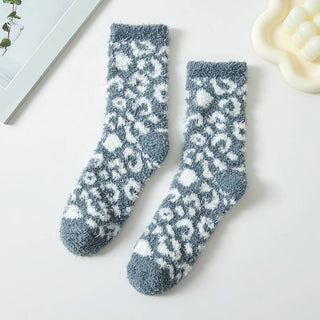 Neutral color Leopard Pattern Fuzzy Winter Socks