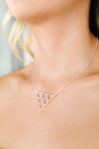 Delicate Honey Comb Pendant Necklace