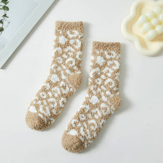 Neutral color Leopard Pattern Fuzzy Winter Socks