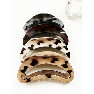 Jumbo Oval Fashionable Hair Claw